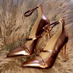 Rose gold pointed heels